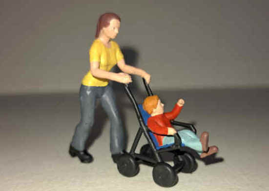 O_MuttermitBuggy.jpg (42490 Byte)